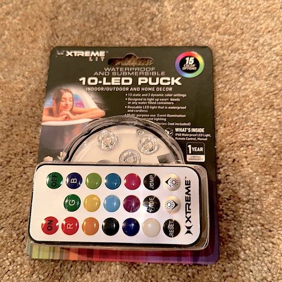 Indoor outdoor color changing LED puck - Picture 2 of 4